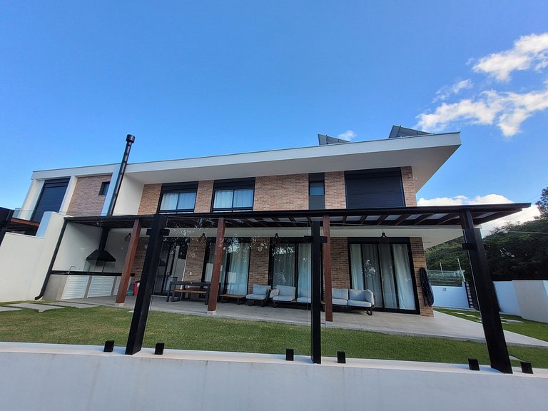 CASA 02 - Canto da Barra