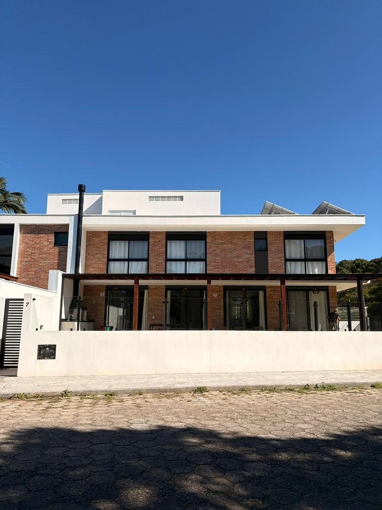 CASA 02 - Canto da Barra