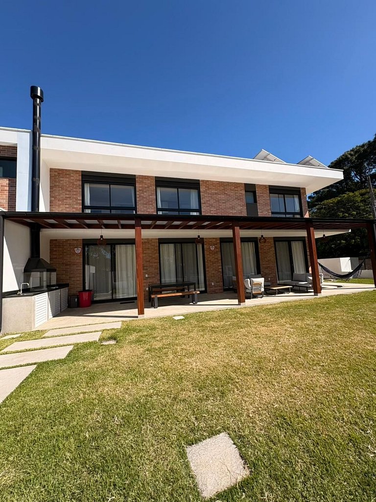 CASA 02 - Canto da Barra
